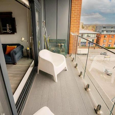 Easystay Bath Road Слау Екстериор снимка