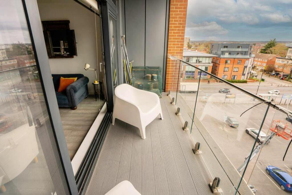 Easystay Bath Road Слау Екстериор снимка